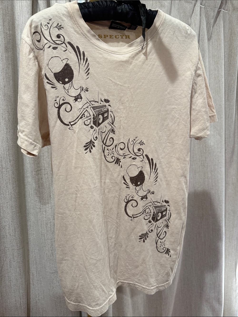 Beige Graphic Short-Sleeve Tee with Retro Boombox Print